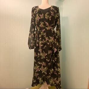 Q&A Los Angeles "Glitz & Glam Black Floral Midi